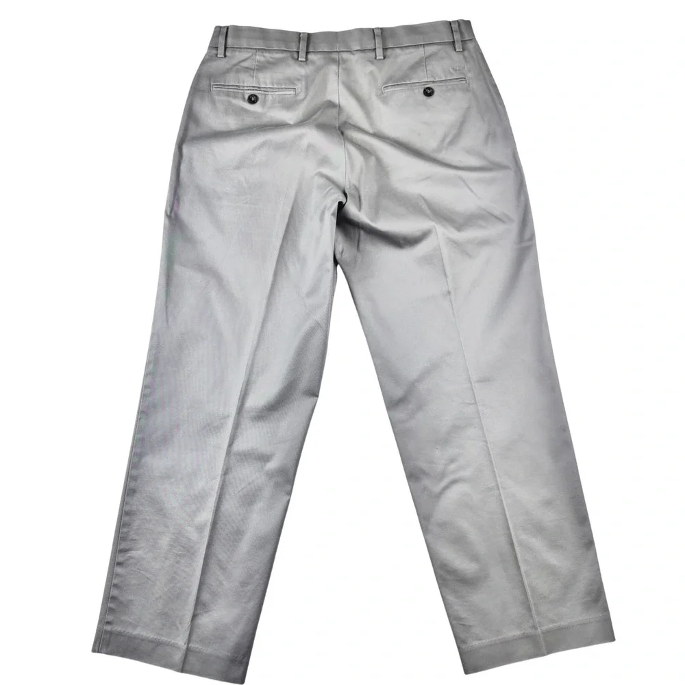 Dockers Pants Mens‎ 35x29 Gray Classic Fit Iron Free Khaki Trousers Flat Front - Picture 2 of 10